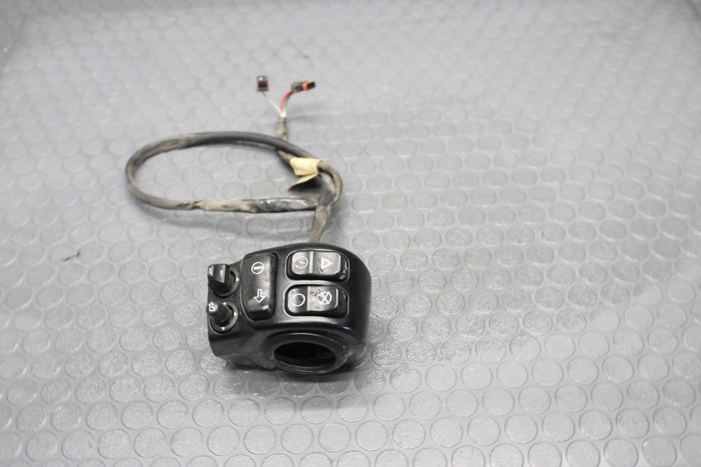 2014-2017 Harley Davidson Electra Ultra Limited Right Control Switch Pack