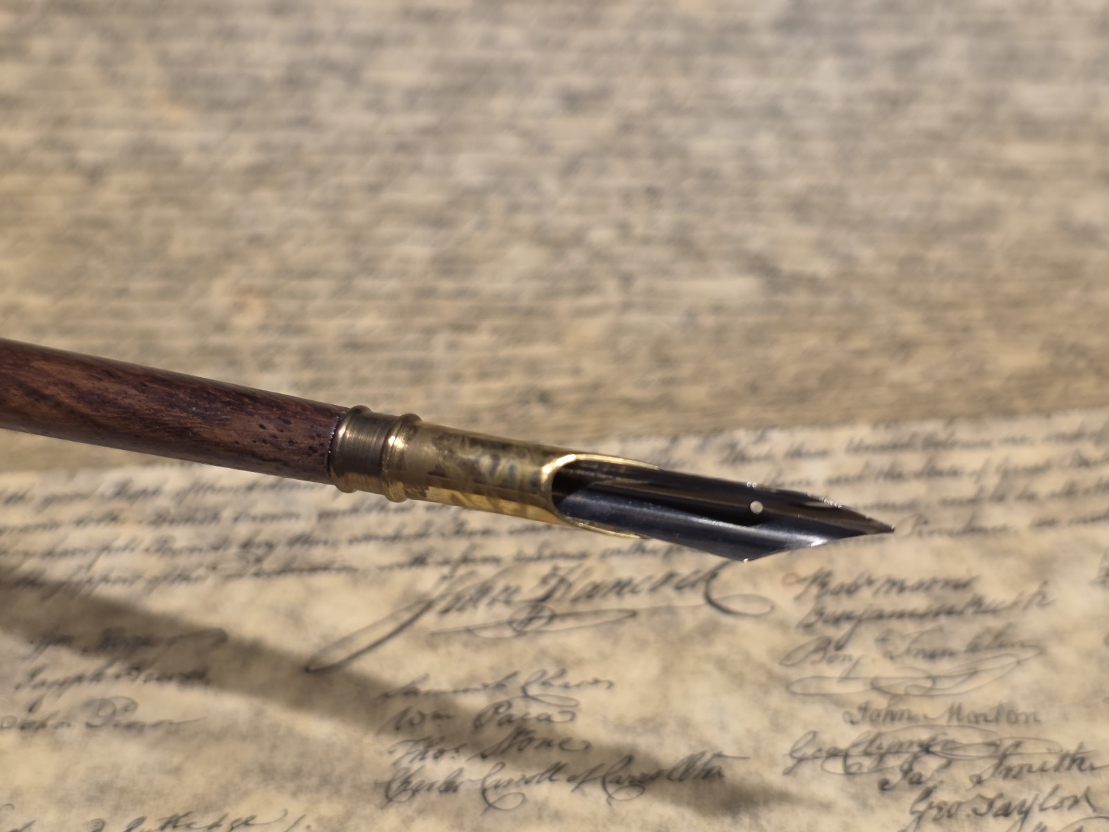 7" Antique Style Wood Turned Single Dip Pen