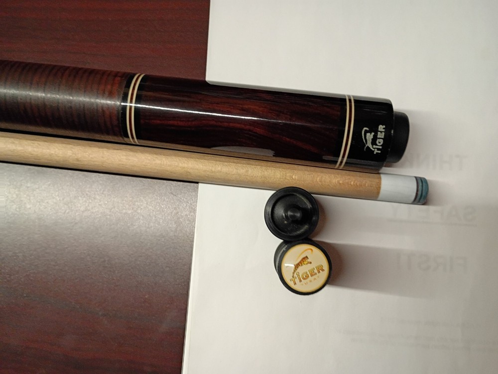 Tiger Pool cue