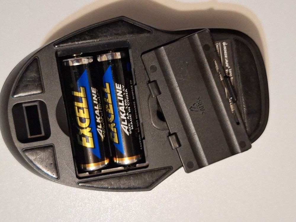 IOGEAR Wireless Mouse Only Pre-owned 2.4Ghz