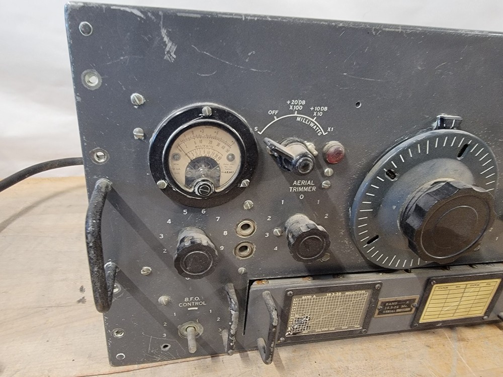 US Army Signal Corps Changeable Band Radio Transmitter W/ Modules! See All Pics!