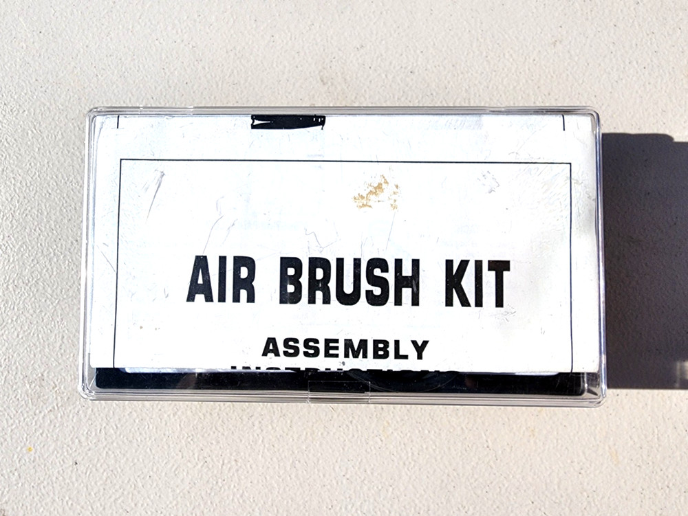 Airbrush Kit with Hose, 2 Jars, Assembly Instructions