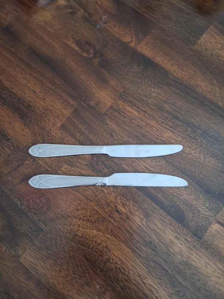 Pflatzgraff Flatware With Mirage Frost Pattern. Set Includes 10 Pieces Total.