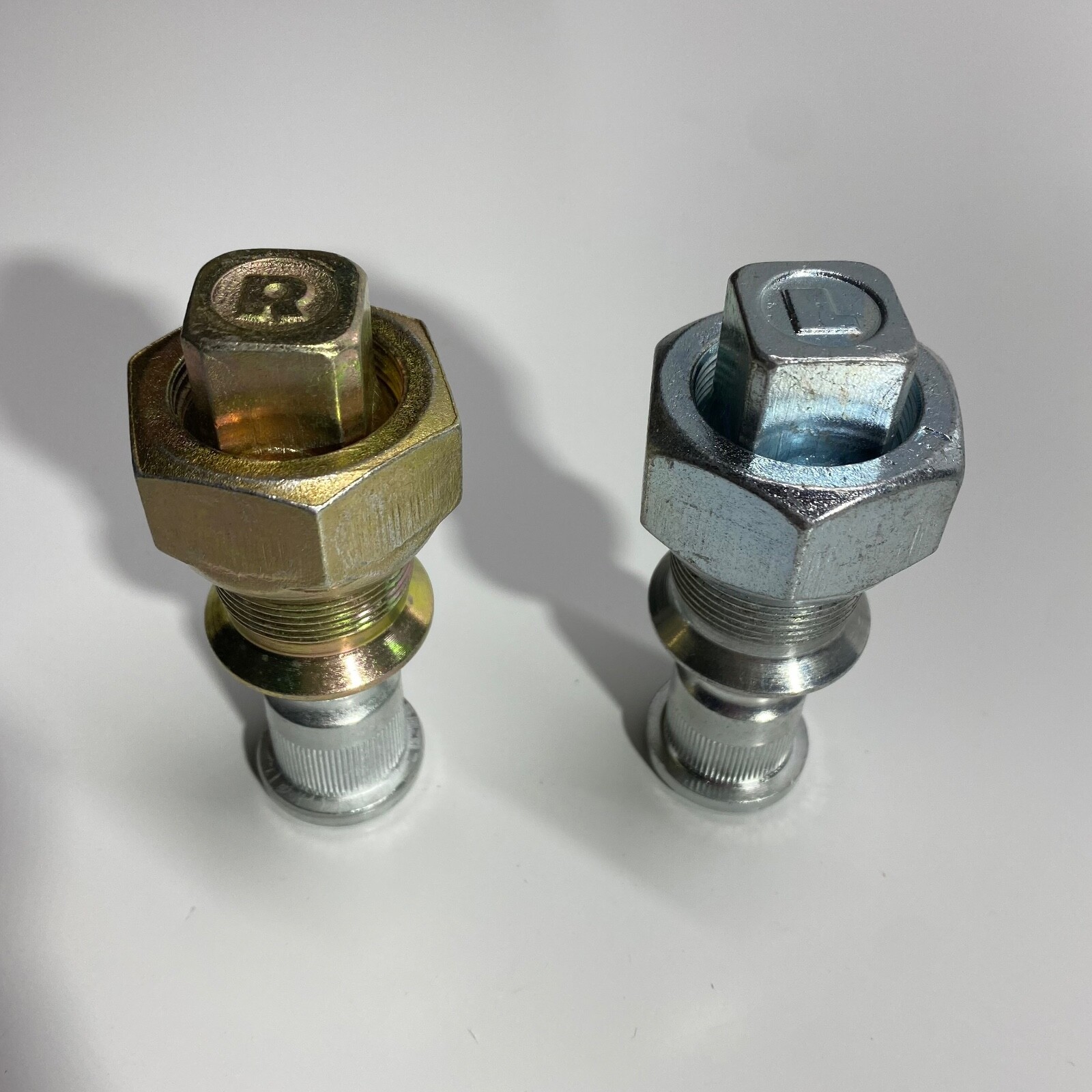 Wheel Nut + Stud Kit Rear Left Right 12Pcs ISUZU NPR NQR NPR-HD NRR 8971476142