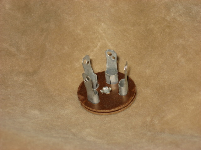 Speaker Socket, 4 pin, new