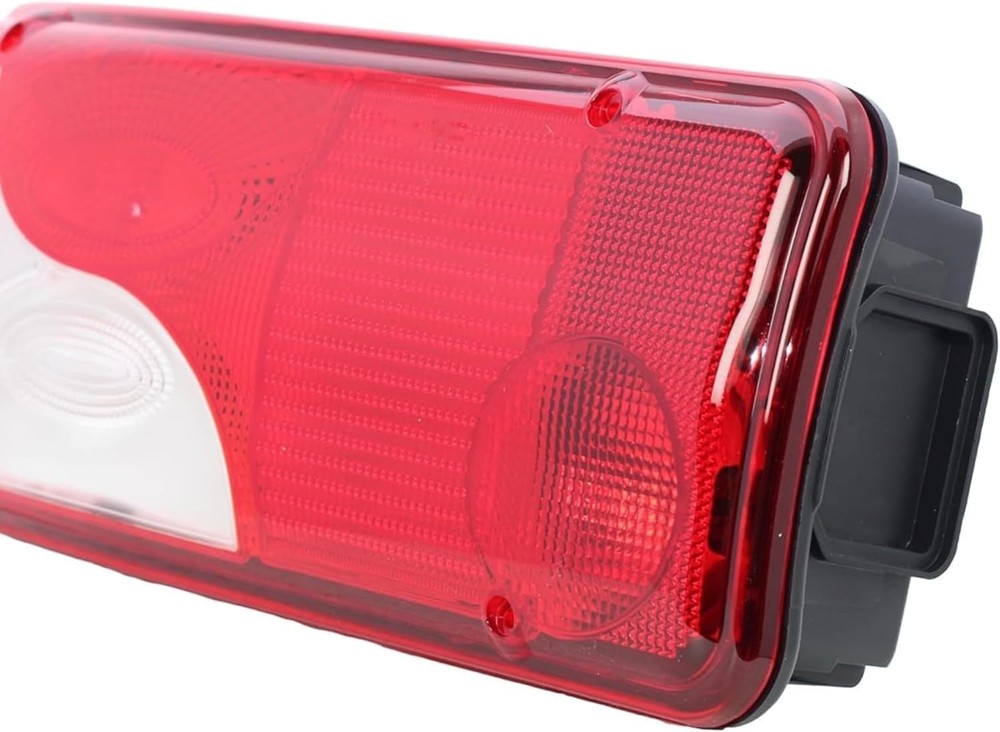 LEFT PASSENGER TAIL LIGHT WITH BULBS SOCKET SPRINTER CHASSIS CAB 06+