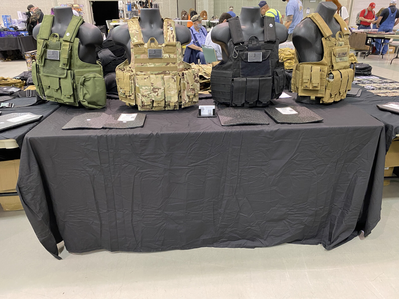 Coyote Tan FDE Tactical Vest Plate Carrier W/ Plates- 2 10x12 Front/back &Sides