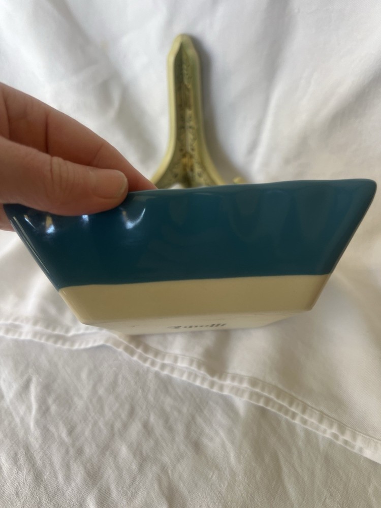 Nantucket Stoneware Small Baking Dish