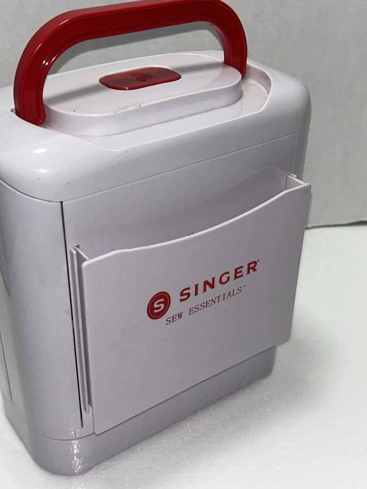 SINGER Sew Essentials Storage Case Portable Sewing Box Spool Organizer