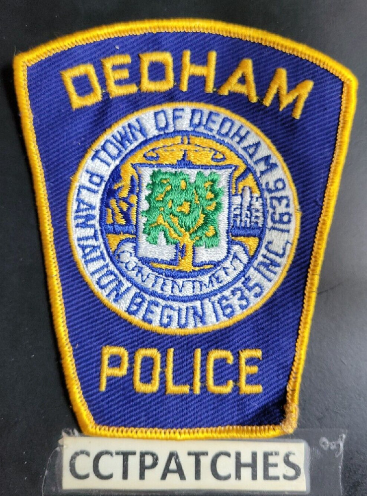 DEDHAM, MASSACHUSETTS POLICE SHOULDER PATCH MA