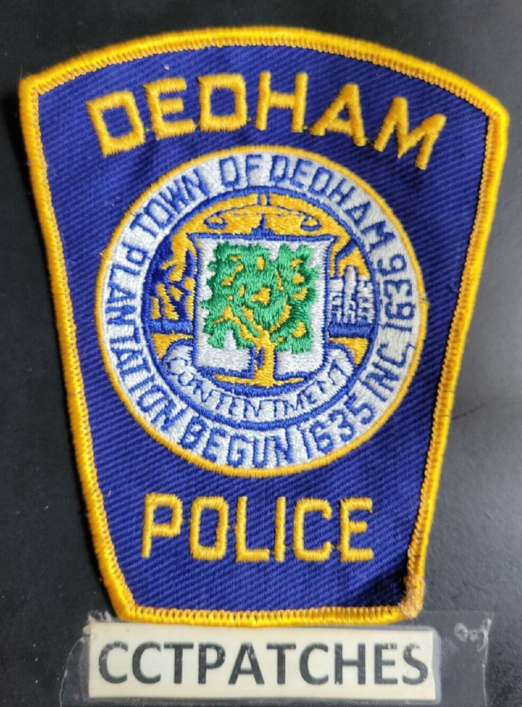 DEDHAM, MASSACHUSETTS POLICE SHOULDER PATCH MA