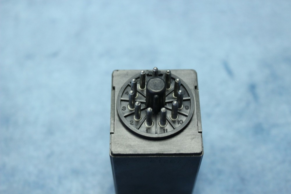 IDEC Electronic Timer GT3A 4EAD24