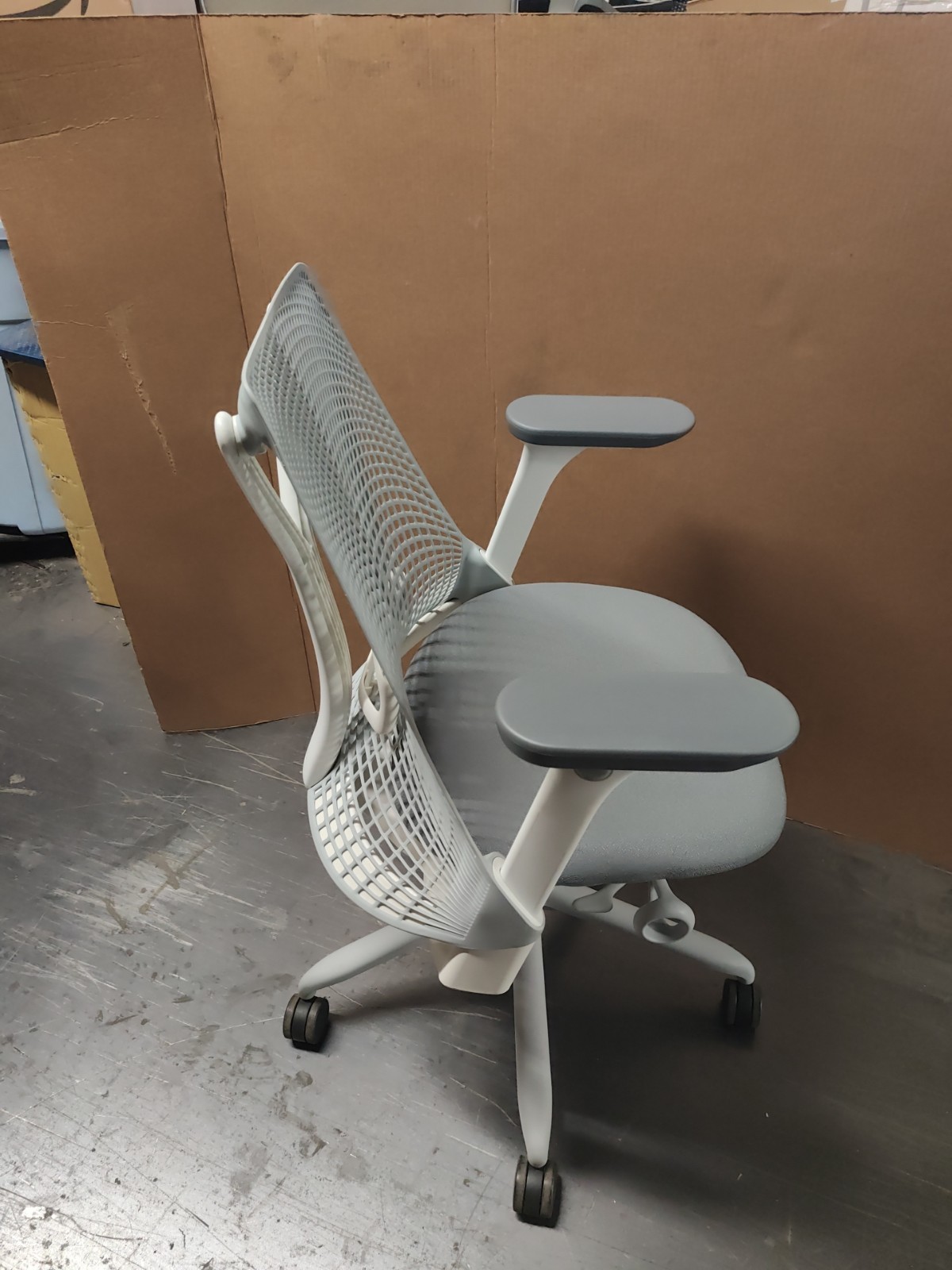 White Sayl Office Desk Chair by Herman Miller Loaded arms & Lumbar Grey Fabric