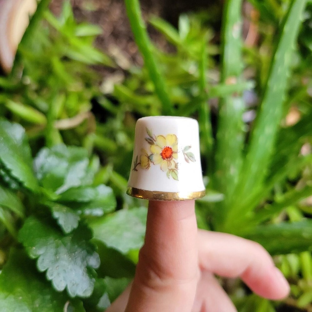 Vintage Flower Thimble