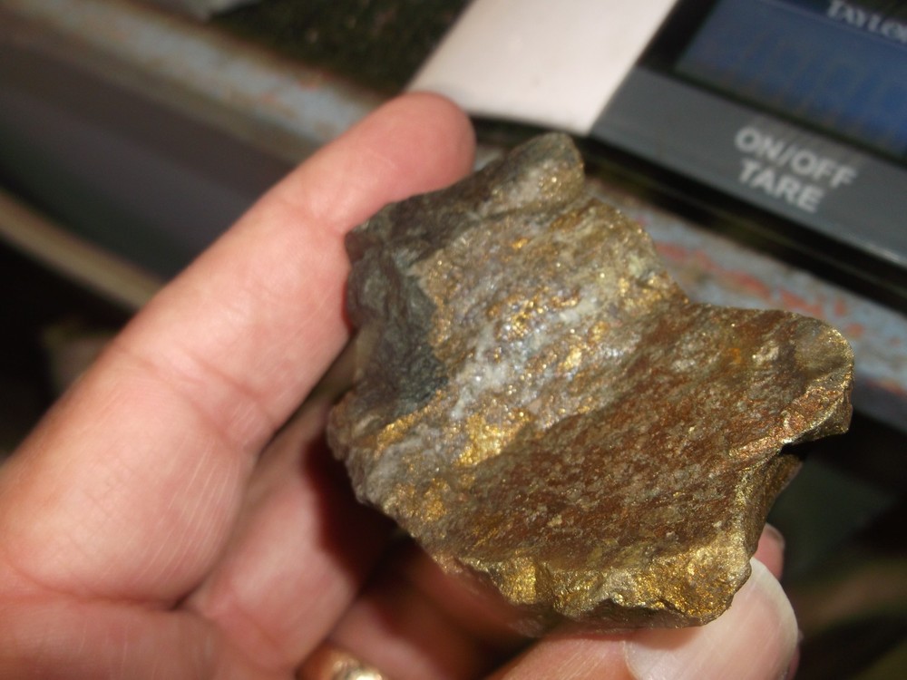 Gold, silver, copper, 133 grams samples ,ore high grade .