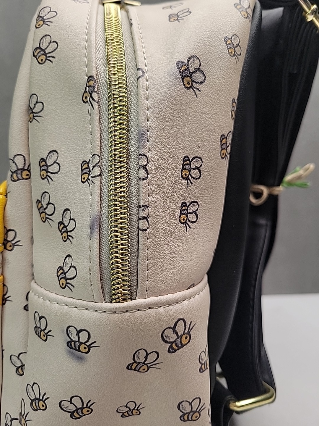 Disney Loungefly Winnie the Pooh Honey & Bees “Oh Bother” Mini Backpack