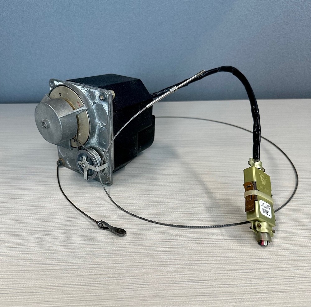 Bendix King KS272 Trim Servo pn: 065-0029-13