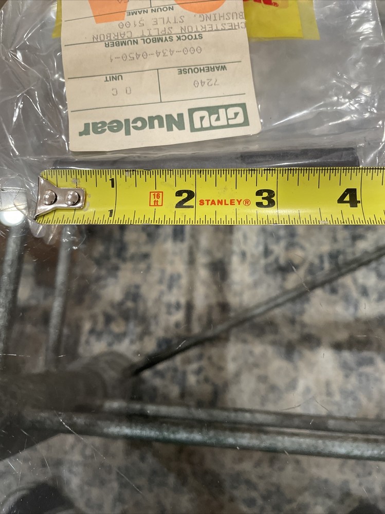 Chesterton Split Carbon Bushing, Style 5100