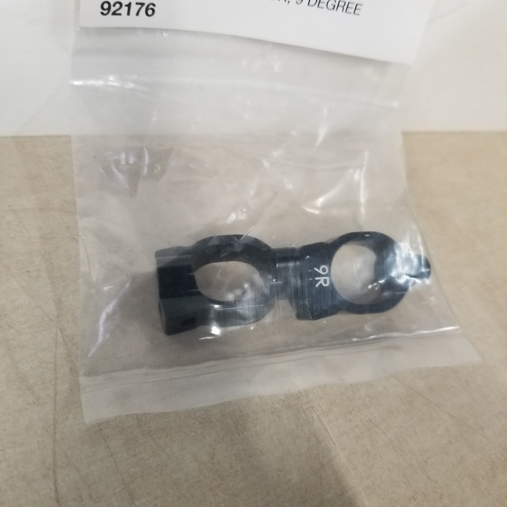 RC10B74 Caster Blocks, 9 Degrees 92176