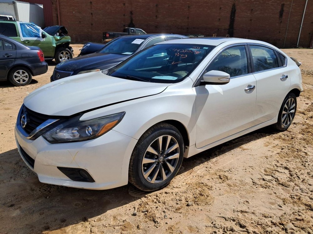 ALTIMA 2017 Glove Box 5000456