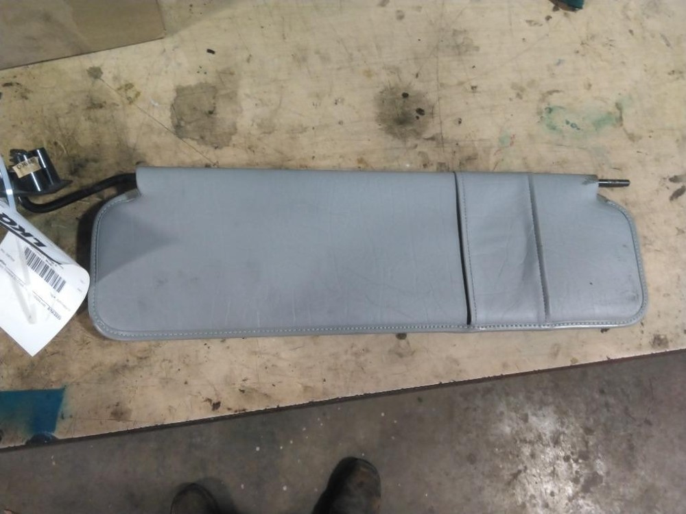 Replaces 2007 PETERBILT 387 INTERIOR SUN VISOR , MD