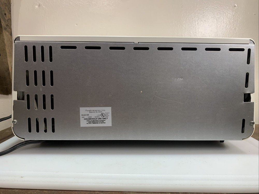 TOASTMASTER Toaster Oven Off White Model 339 Tested Working