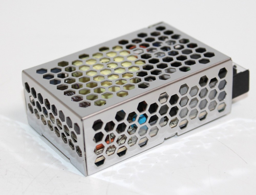 TDK-Lambda LS25-5 Power Supply: Input 100-240VAC Output: 5VDC 5A 25W