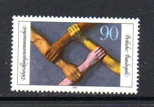 WEST GERMANY MNH 1981 SG1967 CO-OPERATION WITH DEVELOPING COUNTRIES