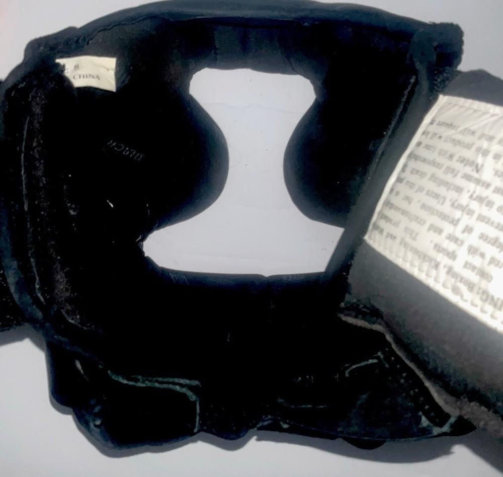 Title Black Blitz Headgear Size Medium Fits Most Adjustable