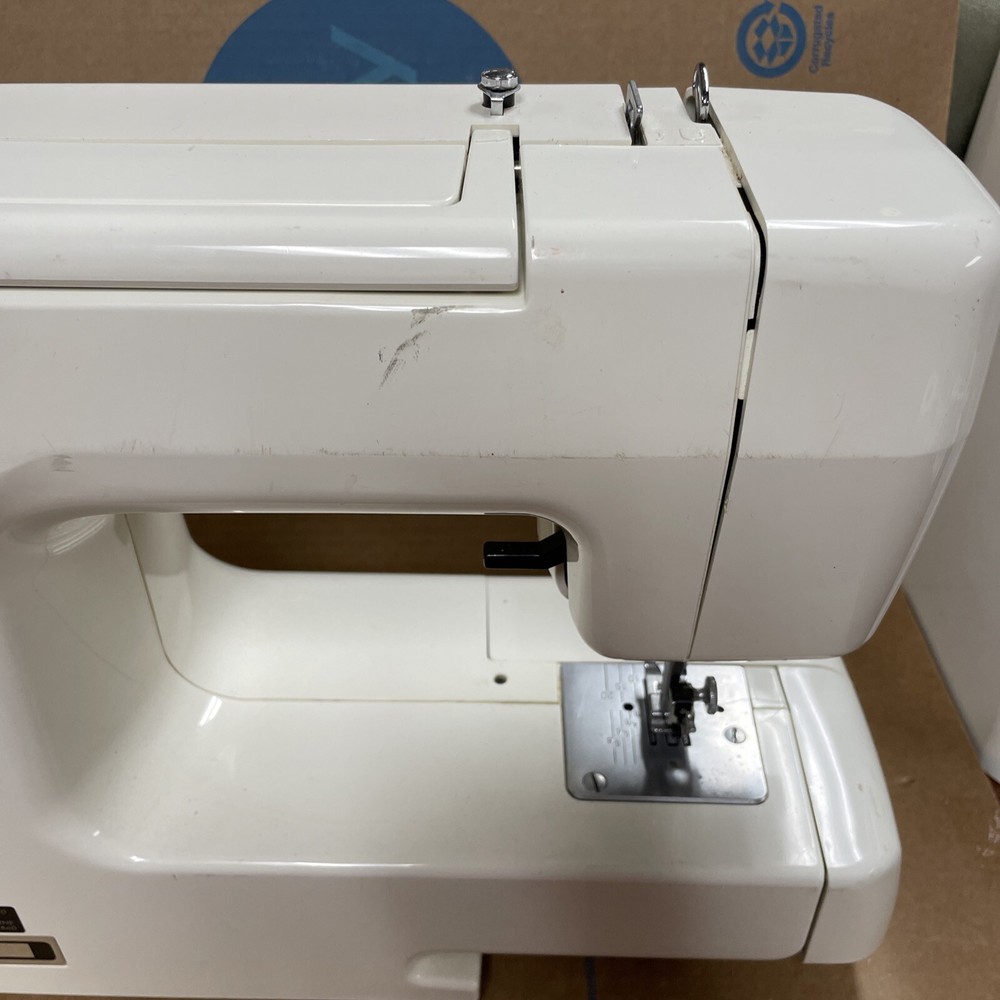 Janome Model JD 1814 New Home Sewing Machine