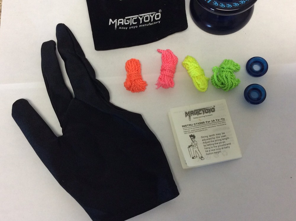 MAGIC YO-YO Competitive + Glove + 4 Strings, Storage Bag & Instructions