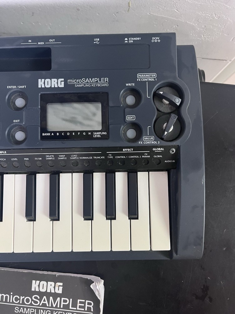 KORG MS1 microSAMPLER SAMPLING KEYBOARD WITH MANUAL Free Shipping