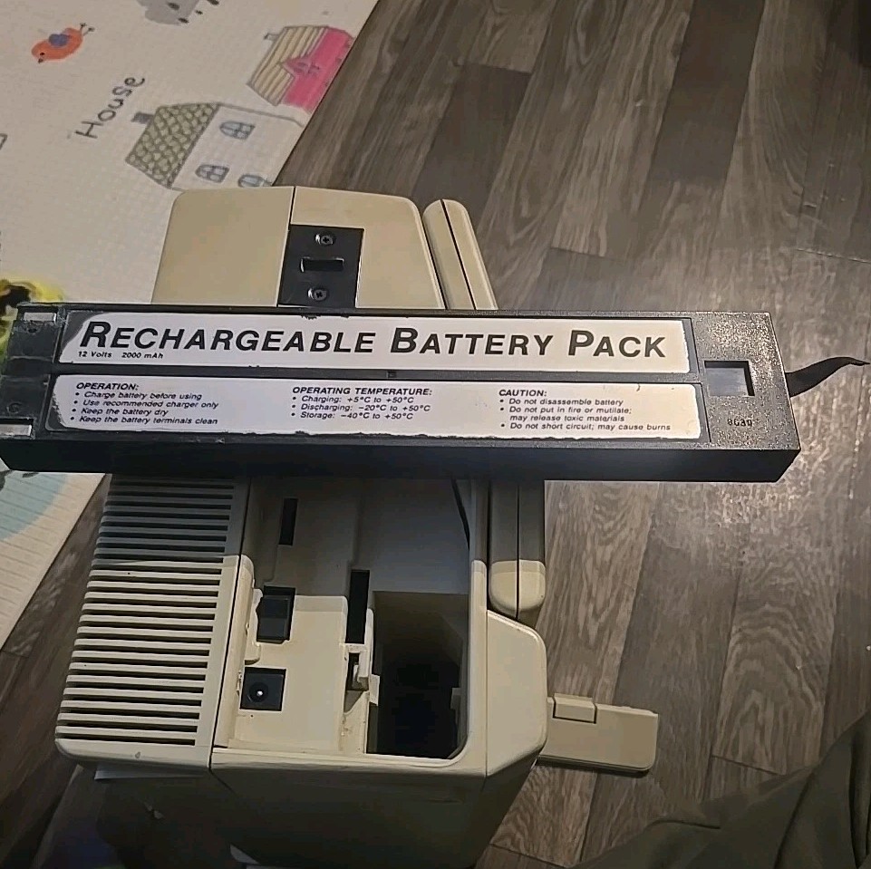 ZENITH PORTABLE PERSONAL COMPUTER MODEL See Photos. Untested