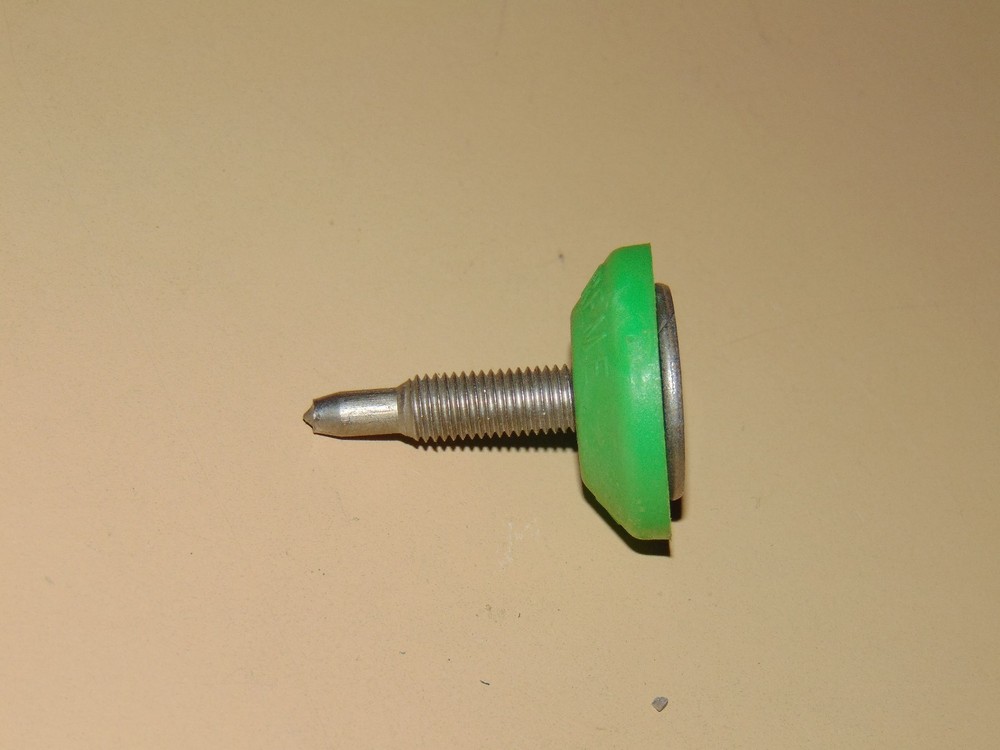Extreme Max 48 Pack Green Round Plastic Snowmobile Track Stud Backers
