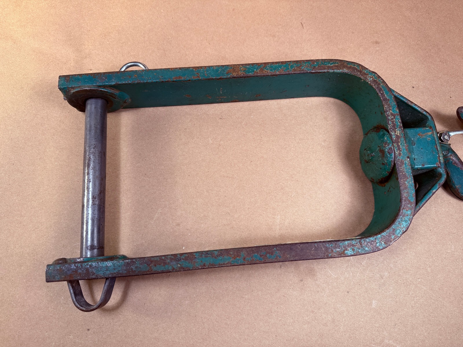 Greenlee 651 - 12" Hook Type Cable Puller Sheave - Frame Only - No Spindle