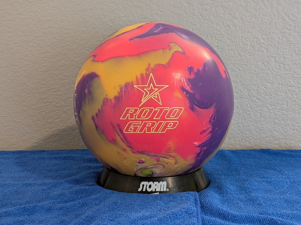 Roto Grip GEM 15LB Bowling Ball NIB Undrilled MicroTrax Solid Reactive