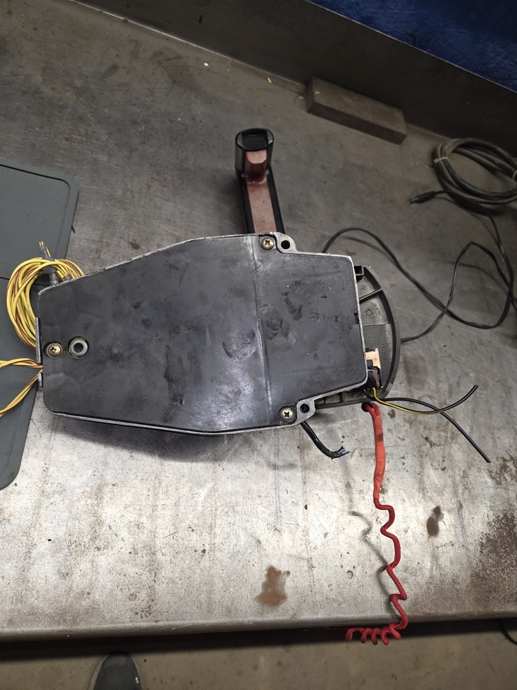 Mercury Throttle Shift Control Box With Trim Side/panel Mount