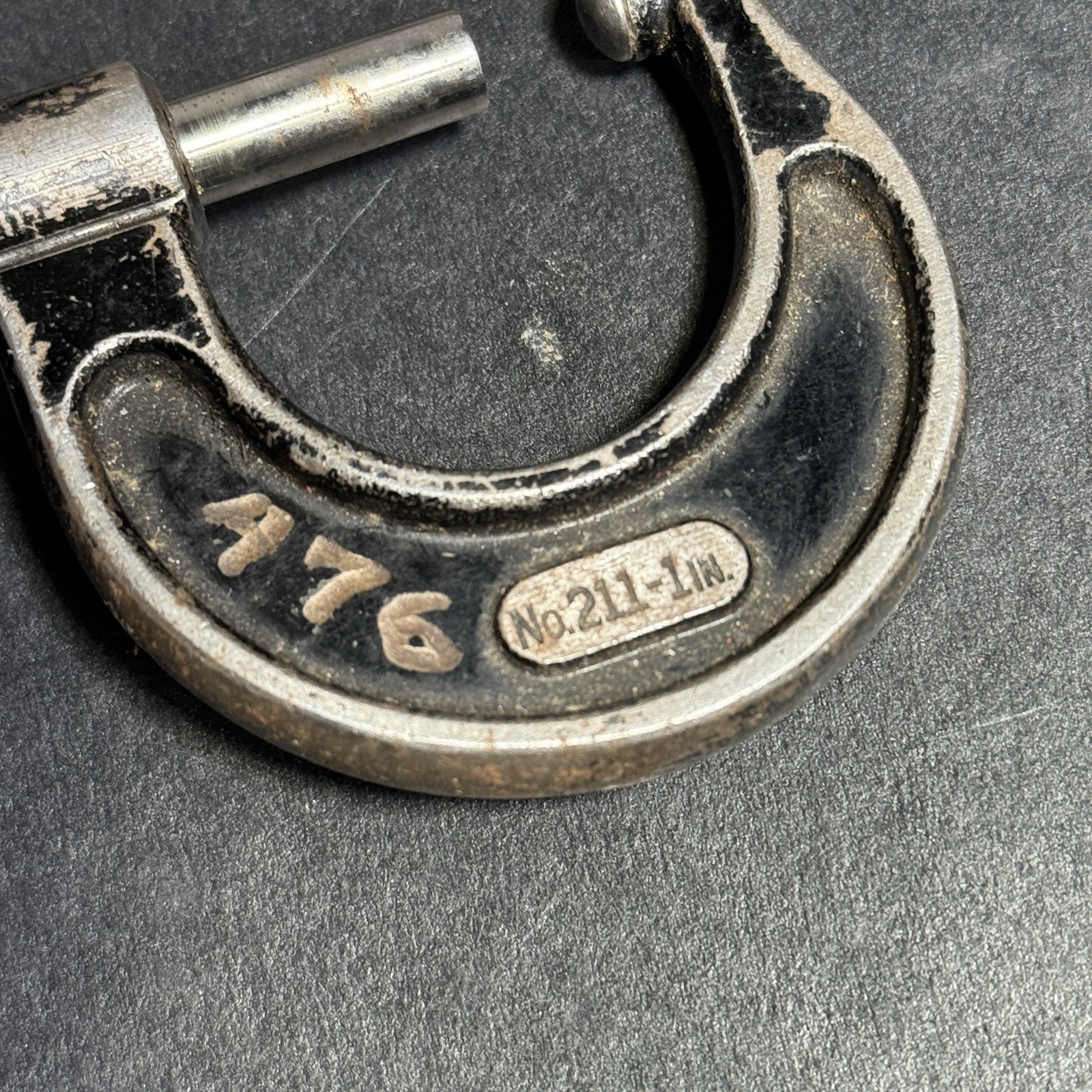 Starrett 211 Outside Micrometer 0 To 1"Rounded Anvil .001