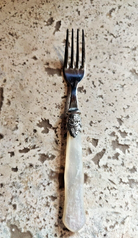 VINTAGE EME NAPOLEAN FORK 18/10 ITALY IVORY COLORED HANDLE
