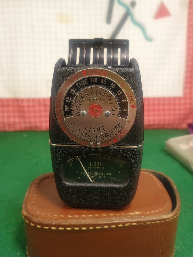 GE Photography Light & Exposure Meter Type DW-68 General Electric