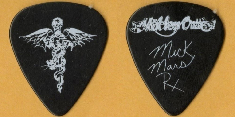 Motley Crue 1989 Dr. Feelgood concert tour Mick Mars vintage Guitar Pick