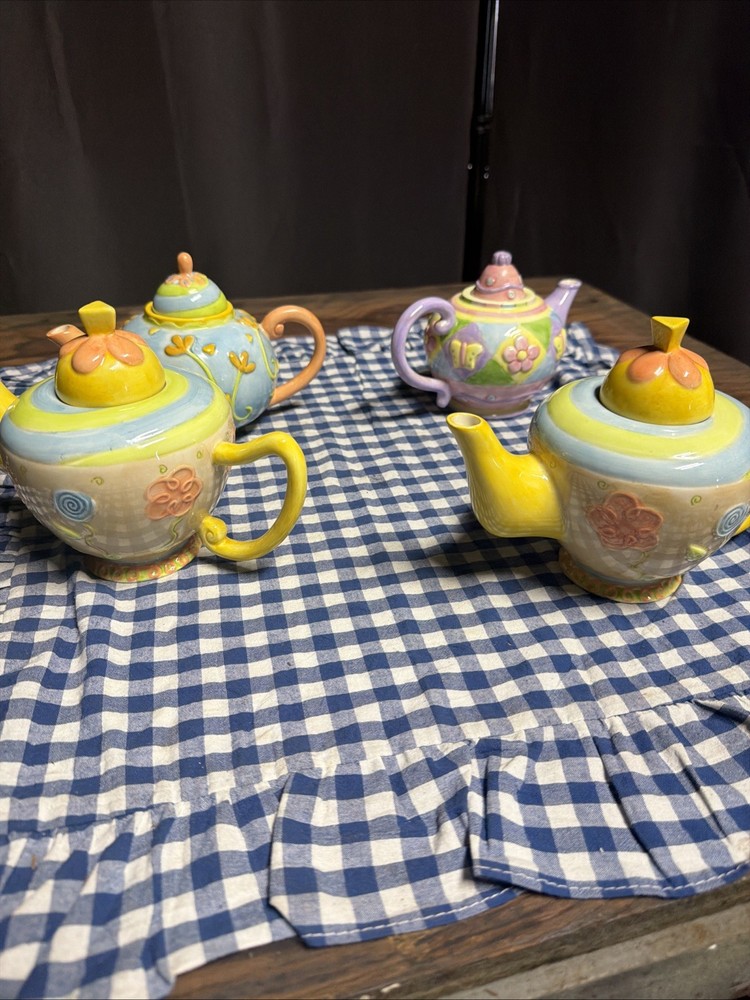 Oneida Tea Pourer Set