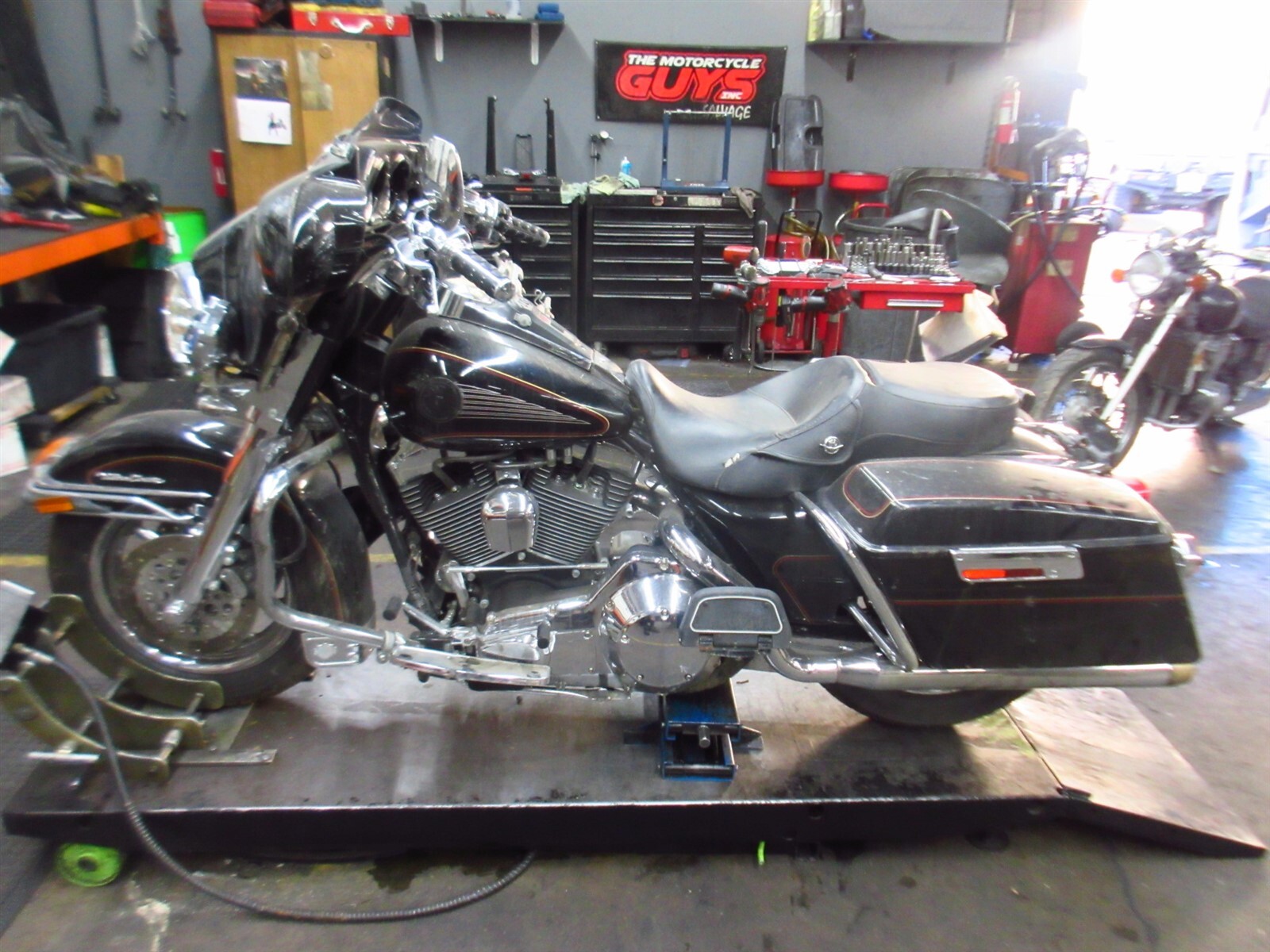 2000 Harley Electra Glide Ultra Classic FLHTCUI Accessory Aux Fog Light Bar