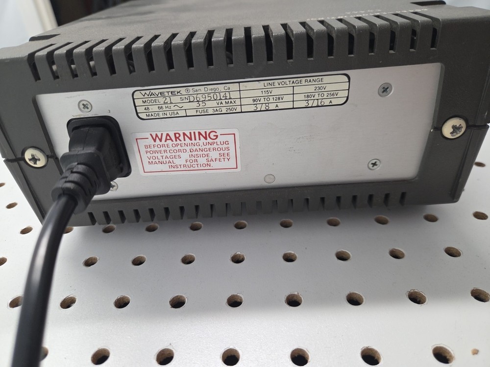 Wavetek Model 21 Stabilized Function Generator Tested Working