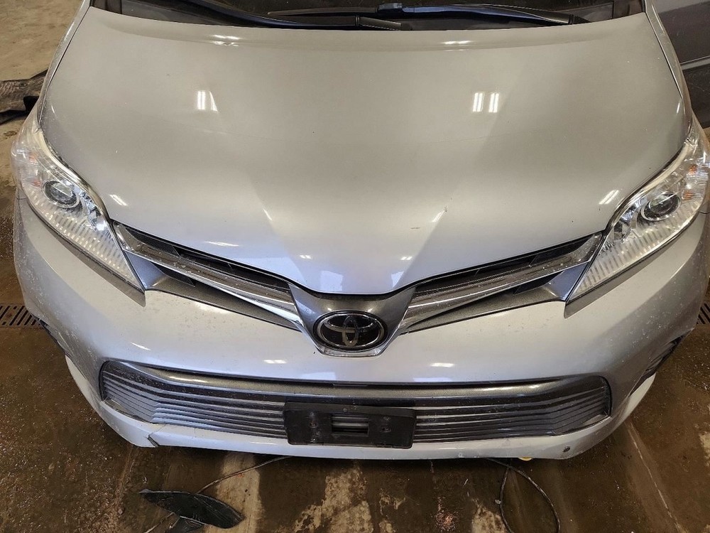 Engine ECM Electronic Control Module 3.5L 2GRFE Engine Fits 18-20 SIENNA 2132385