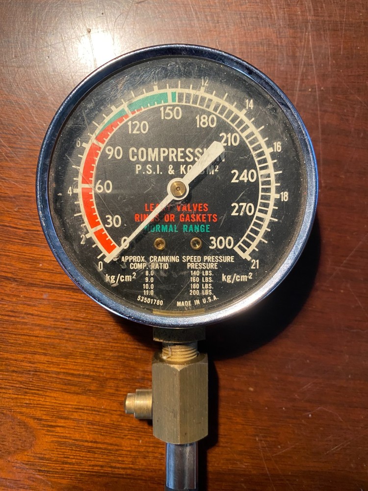 Engine Compression Gauge 0 - 300 PSI