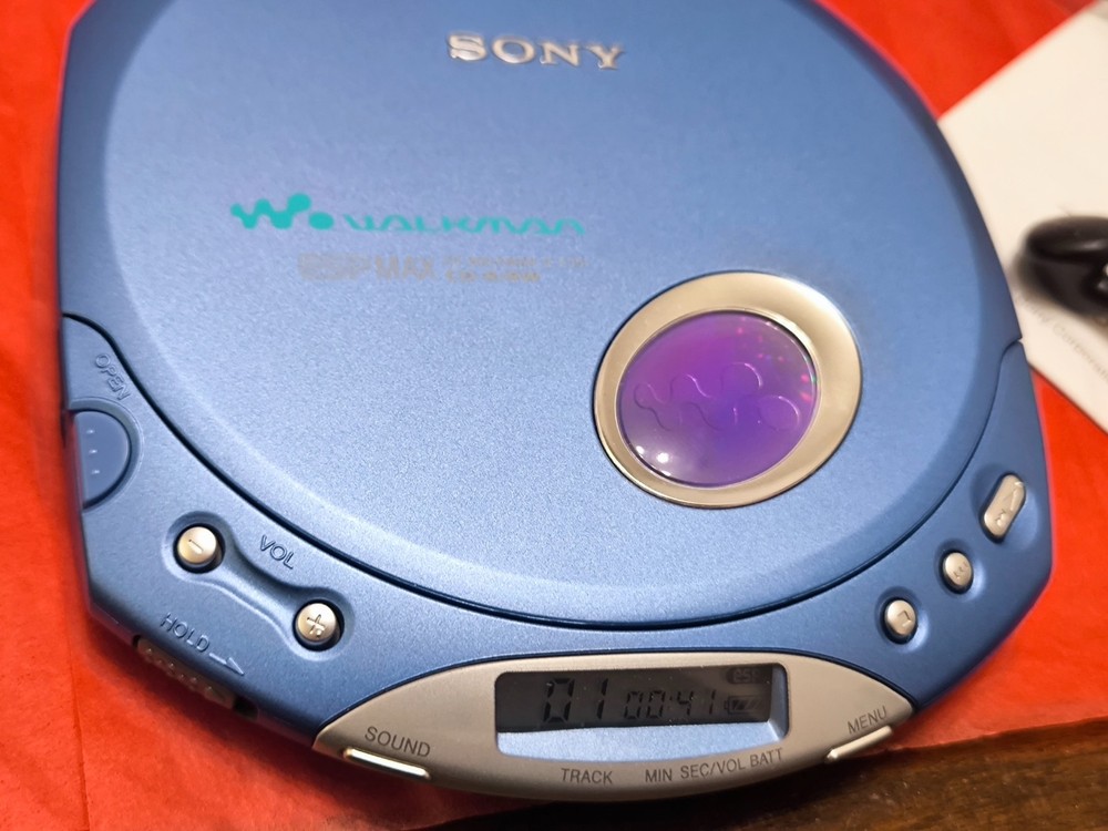 Sony D-E351 CD/CD-R/RW Walkman Blue Boxed