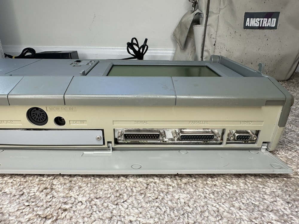 AMSTRAD PPC 640 Vintage Portable Computer