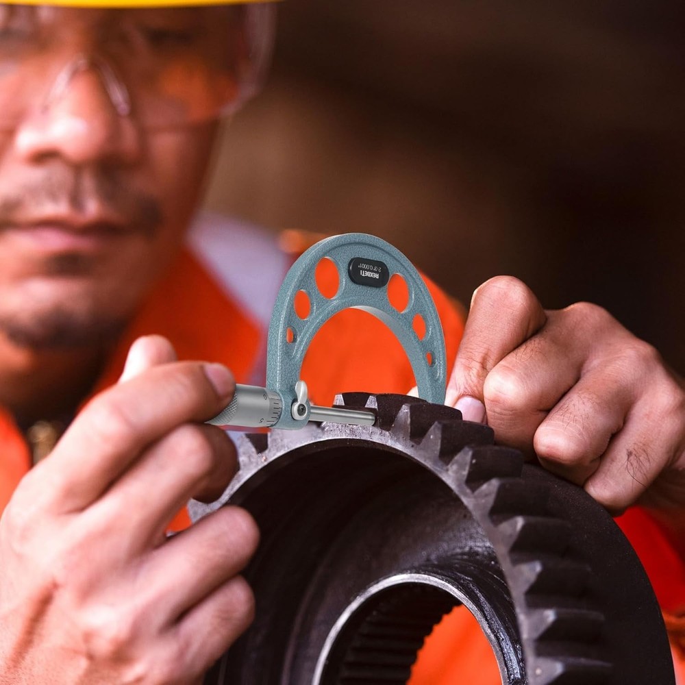 4-Piece Outside Micrometer Set 0-4 Inch Precision Measuring Tool with Case