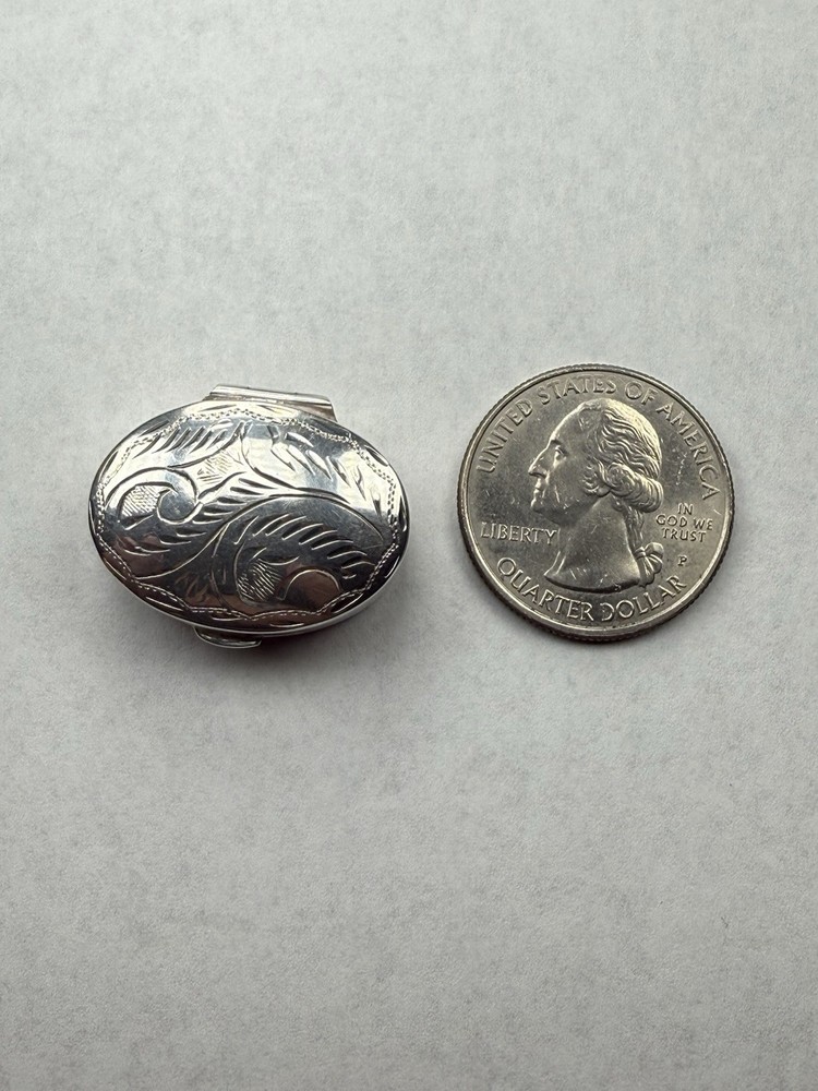 Vintage Solid Sterling Silver Oval Shape Etched Pattern Snuff/Pill Box - 5.7g